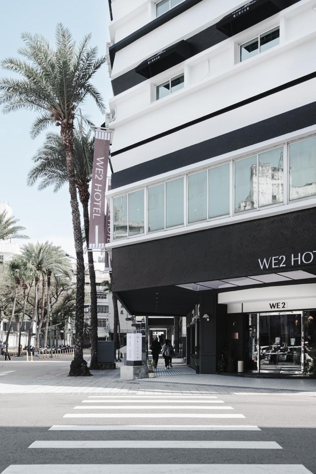 We2 Design Hotel Đài Trung Ngoại thất bức ảnh