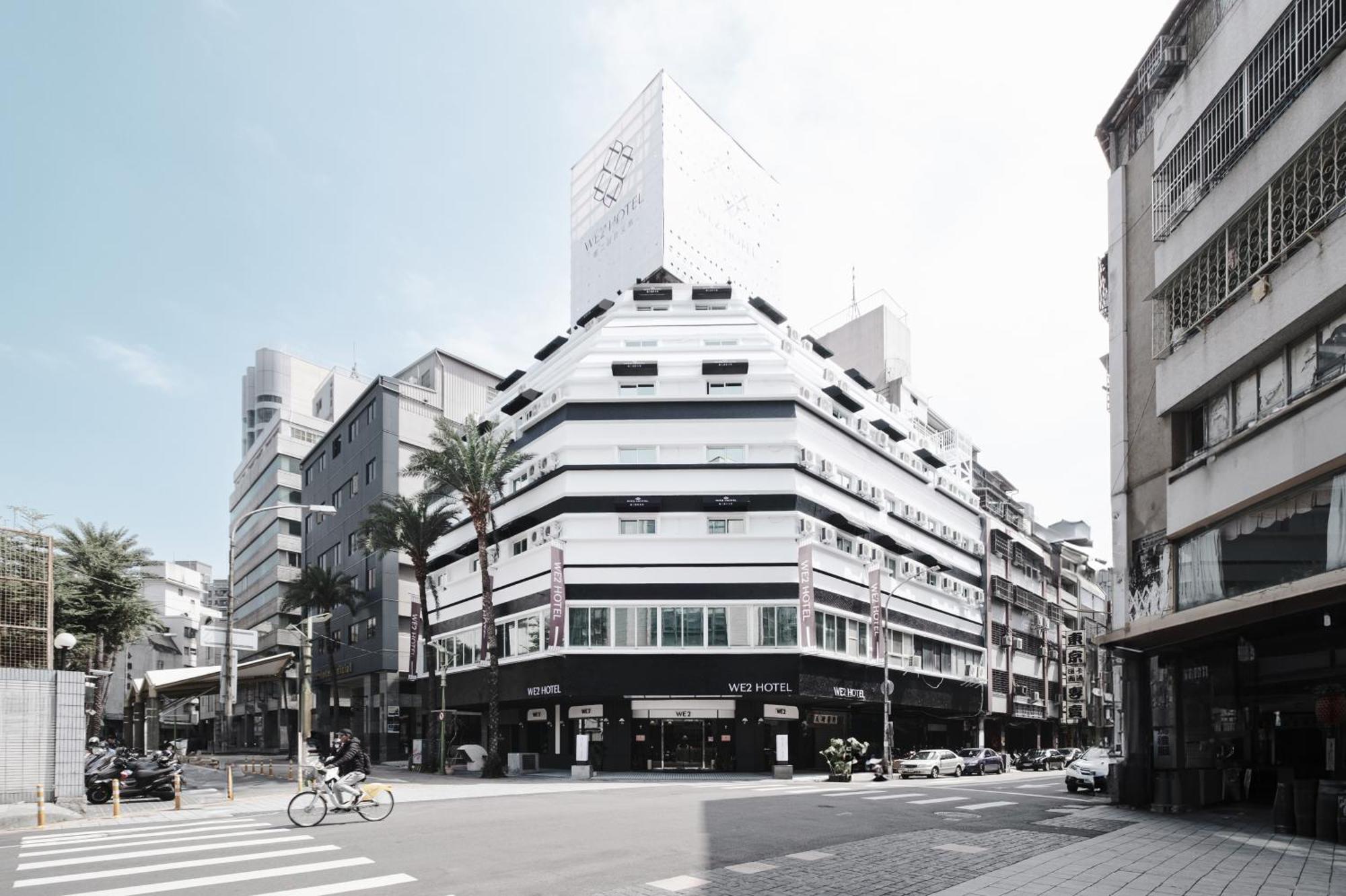 We2 Design Hotel Đài Trung Ngoại thất bức ảnh